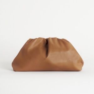 Choosy Lizzi Pouch Leather Bag